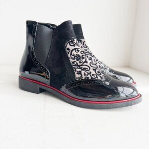 BeautyFeel Black Patent Leather Unique Pull on Booties 42